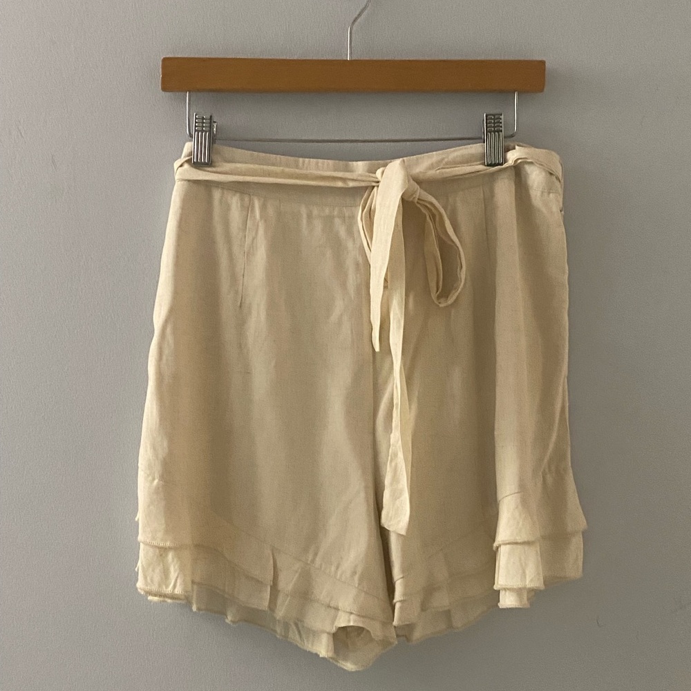Francesca’s Cream Linen-Blend Shorts
